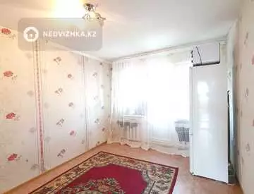 2-комнатная квартира, этаж 3 из 5, 48 м²