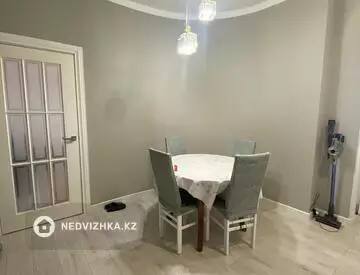 2-комнатная квартира, этаж 3 из 6, 56 м²