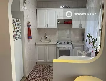 3-комнатная квартира, этаж 4 из 5, 65 м²