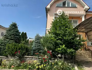 6-комнатный дом, 2 соток, 372 м²