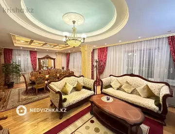 6-комнатный дом, 2 соток, 372 м²