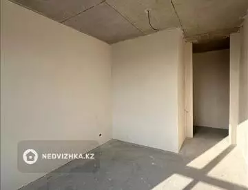 1-комнатная квартира, этаж 12 из 12, 36 м²