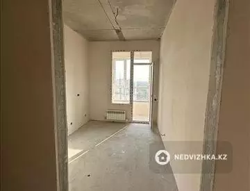 1-комнатная квартира, этаж 12 из 12, 36 м²
