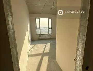 1-комнатная квартира, этаж 12 из 12, 36 м²