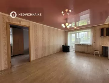 2-комнатная квартира, этаж 3 из 5, 44 м²