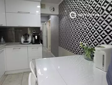 4-комнатная квартира, этаж 5 из 5, 75 м²