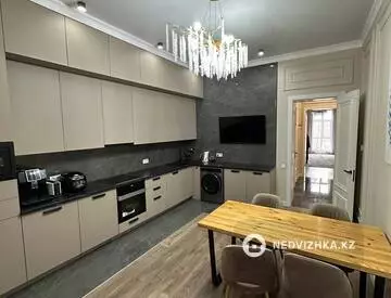 162 м², 3-комнатная квартира, этаж 2 из 8, 162 м², изображение - 6