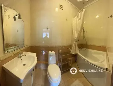 3-комнатная квартира, этаж 6 из 12, 100 м²