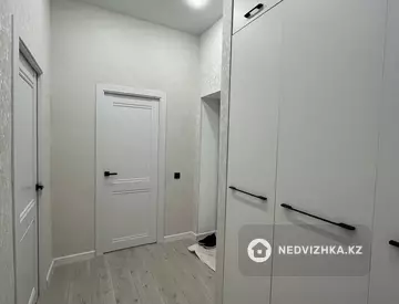 2-комнатная квартира, этаж 9 из 9, 50 м²