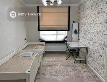 4-комнатная квартира, этаж 7 из 10, 138 м²