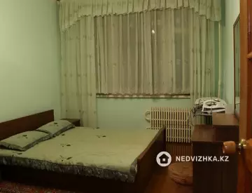 2-комнатная квартира, этаж 3 из 5, 56 м²