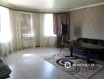6-комнатный дом, 9 соток, 215 м²