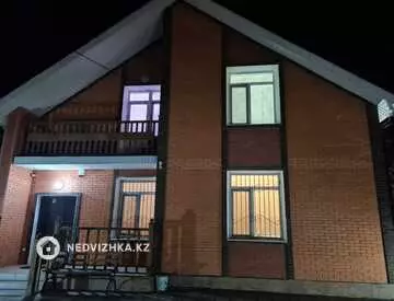 5-комнатный дом, 10 соток, 157 м²