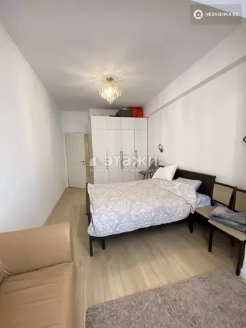 2-комнатная квартира, этаж 4 из 7, 52 м²