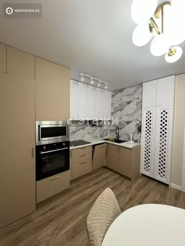 3-комнатная квартира, этаж 1 из 5, 77 м²