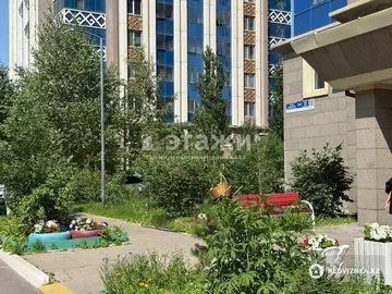 2-комнатная квартира, этаж 11 из 19, 62 м²