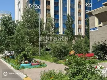 2-комнатная квартира, этаж 11 из 19, 62 м²