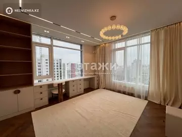 7-комнатная квартира, этаж 13 из 20, 260 м²