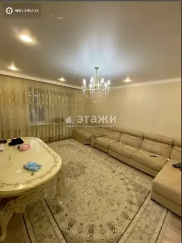 3-комнатная квартира, этаж 7 из 10, 81 м²