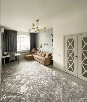 1-комнатная квартира, этаж 10 из 10, 40 м²