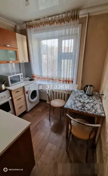 1-комнатная квартира, этаж 4 из 5, 30 м²