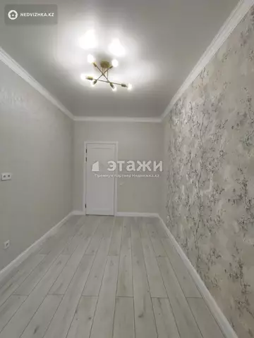 2-комнатная квартира, этаж 14 из 15, 40 м²
