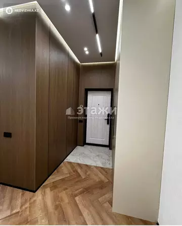 3-комнатная квартира, этаж 15 из 17, 74 м²