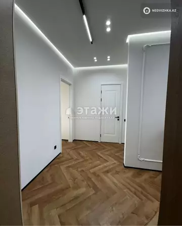 3-комнатная квартира, этаж 15 из 17, 74 м²