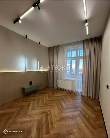 3-комнатная квартира, этаж 15 из 17, 74 м²