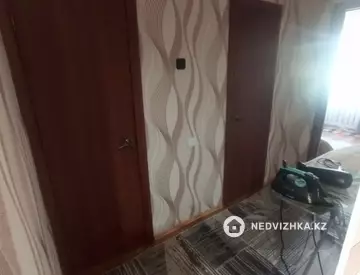 3-комнатная квартира, этаж 6 из 6, 59 м²