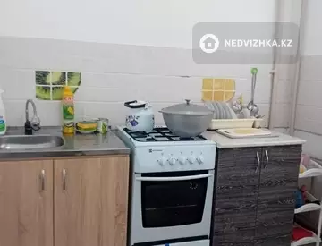 1-комнатная квартира, этаж 4 из 5, 33 м²