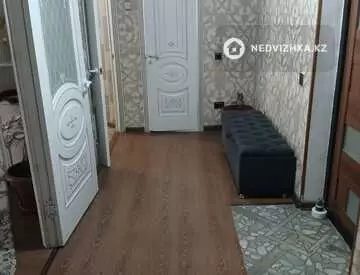 2-комнатная квартира, этаж 2 из 5, 53 м², на длительный срок