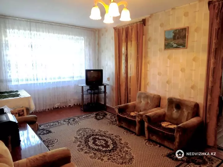 63.2 м², 4-комнатная квартира, этаж 1 из 5, 63 м², изображение - 1