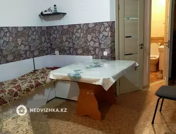 2-комнатная квартира, этаж 4 из 21, 62 м²
