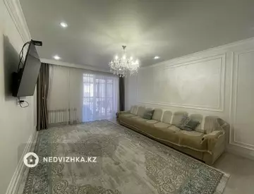 3-комнатная квартира, этаж 4 из 5, 107 м²