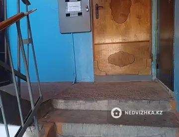 4-комнатная квартира, этаж 2 из 5, 63 м²