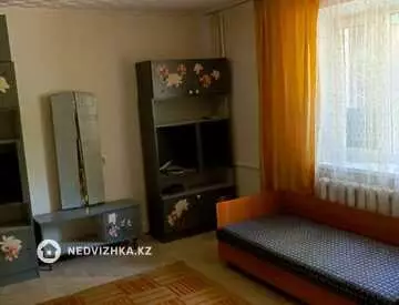 1-комнатная квартира, этаж 1 из 3, 41 м², на длительный срок