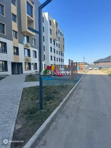 1-комнатная квартира, этаж 4 из 6, 33 м²