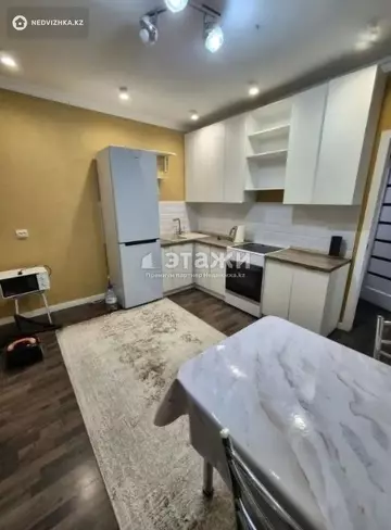 1-комнатная квартира, этаж 3 из 12, 44 м²