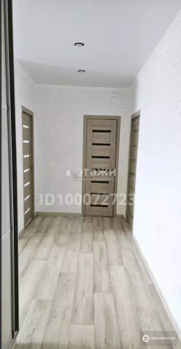 2-комнатная квартира, этаж 9 из 9, 67 м²