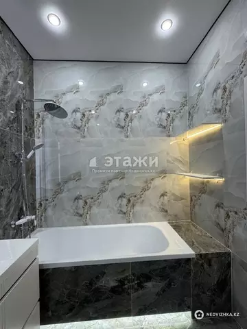 3-комнатная квартира, этаж 4 из 13, 83 м²