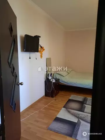 1-комнатная квартира, этаж 11 из 12, 40 м²
