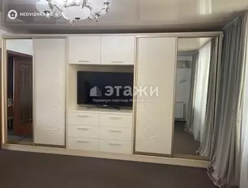 2-комнатная квартира, этаж 8 из 18, 65 м²