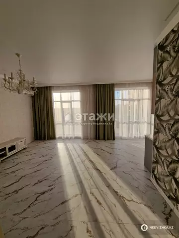 3-комнатная квартира, этаж 2 из 9, 93 м²