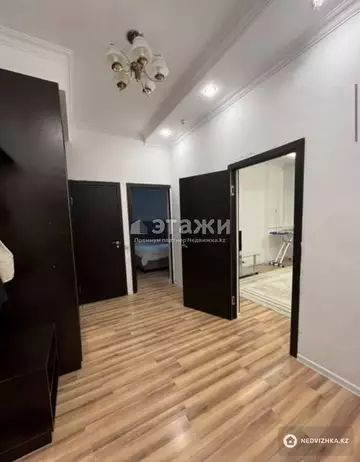 2-комнатная квартира, этаж 2 из 14, 60 м²