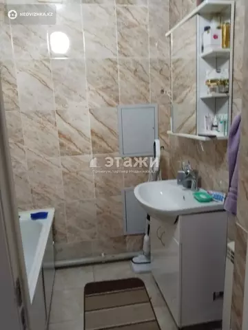 3-комнатная квартира, этаж 2 из 14, 74 м²
