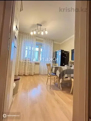 3-комнатная квартира, этаж 8 из 9, 120 м²