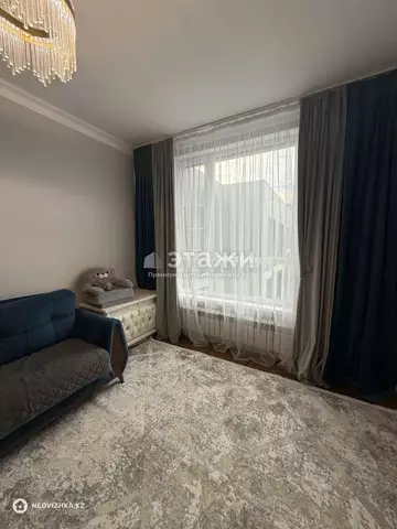 2-комнатная квартира, этаж 10 из 10, 64 м²