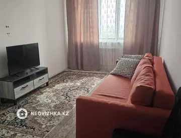 2-комнатная квартира, этаж 11 из 12, 50 м², посуточно