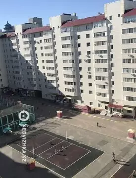 3-комнатная квартира, этаж 8 из 10, 137 м²